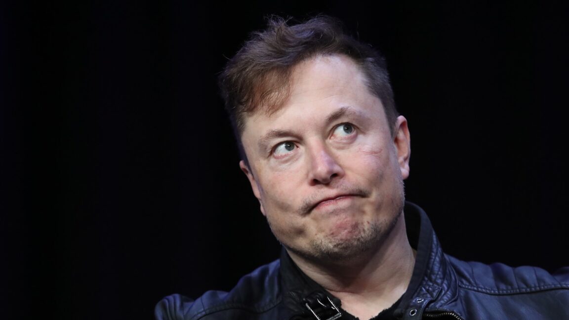 SEC sues Elon Musk, says he cheated Twitter investors out of 0 million